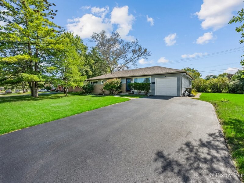 365 Kingman Lane Hoffman Estates IL 60169