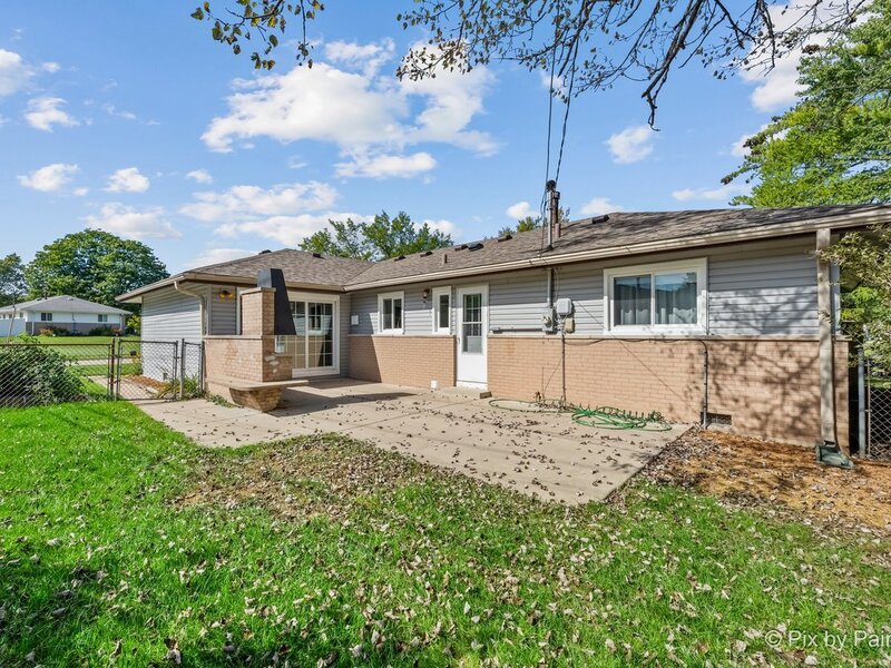 365 Kingman Lane Hoffman Estates IL 60169