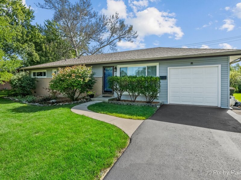 365 Kingman Lane Hoffman Estates IL 60169