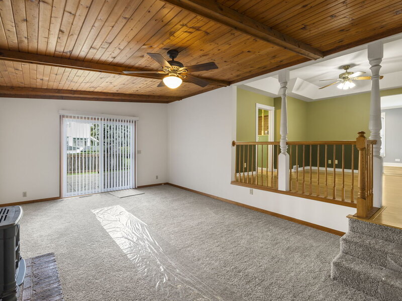 11 North Street East Dundee IL 60118