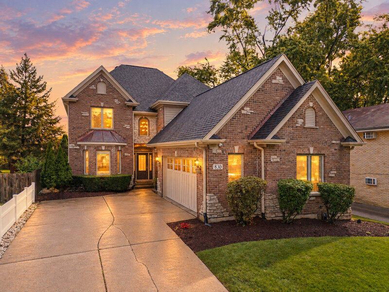 830 N Sleight Street Naperville IL 60563