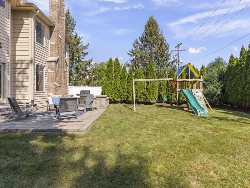 830 N Sleight Street Naperville IL 60563
