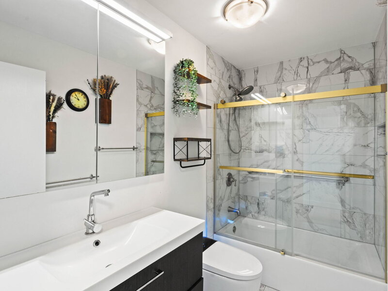 912 Matthew Court Naperville IL 60540