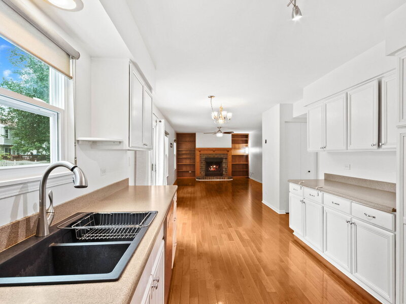 912 Matthew Court Naperville IL 60540