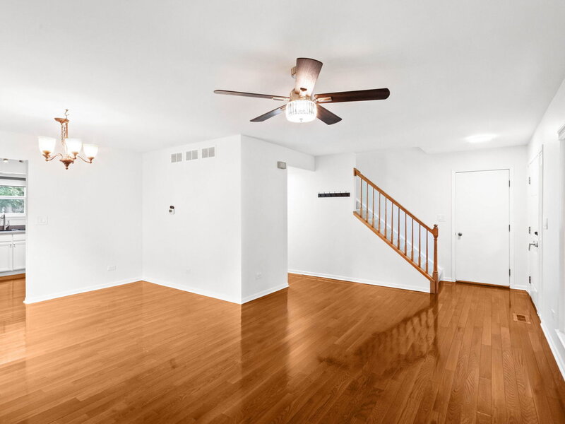 912 Matthew Court Naperville IL 60540