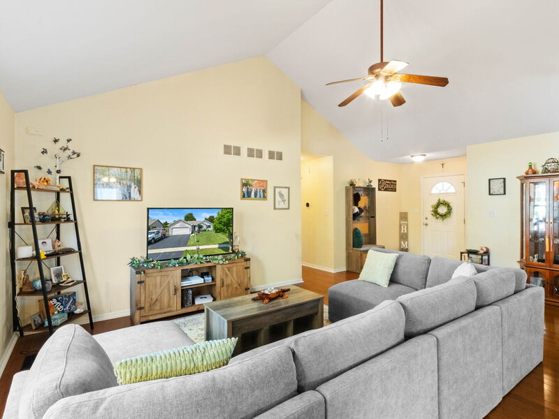 911 Cottonwood Drive Elwood IL 60421
