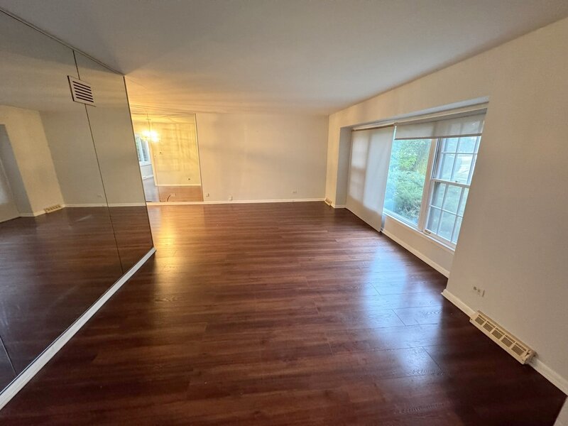 1935 Birch Road Northbrook IL 60062