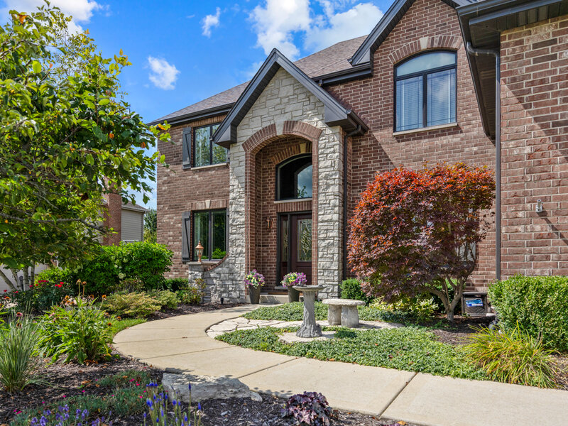 22232 Elise Boulevard Frankfort IL 60423