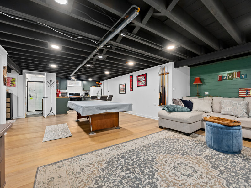 937 Robinhood Lane La Grange Park IL 60526