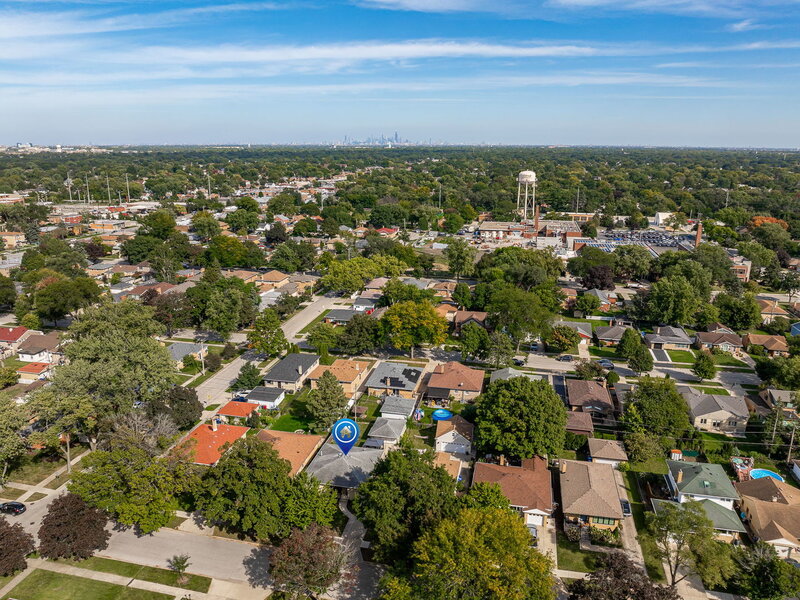 937 Robinhood Lane La Grange Park IL 60526