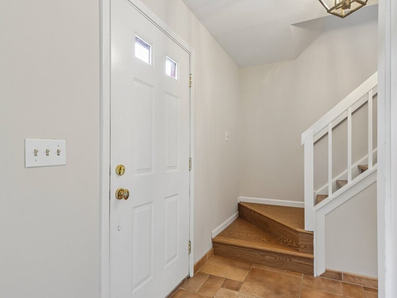 1 Sheffield Lane Warrenville IL 60555
