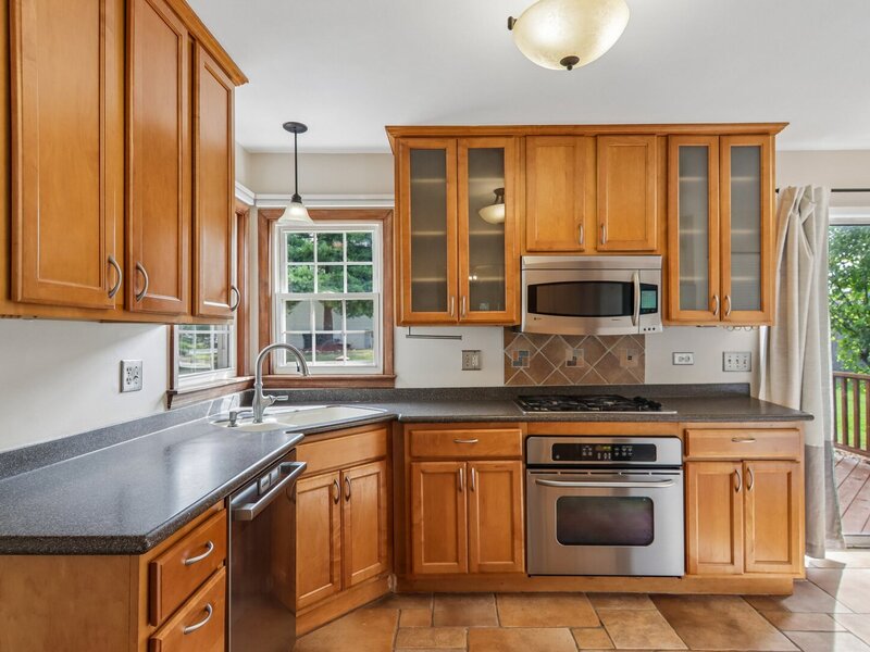 1 Sheffield Lane Warrenville IL 60555