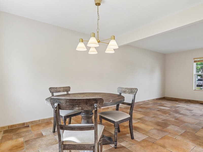 1 Sheffield Lane Warrenville IL 60555