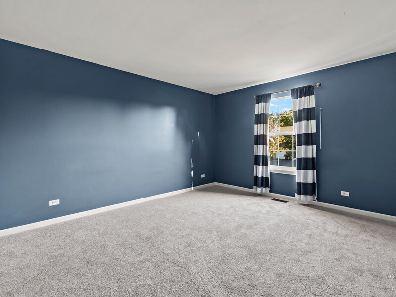 412 Reserve Drive Crystal Lake IL 60012