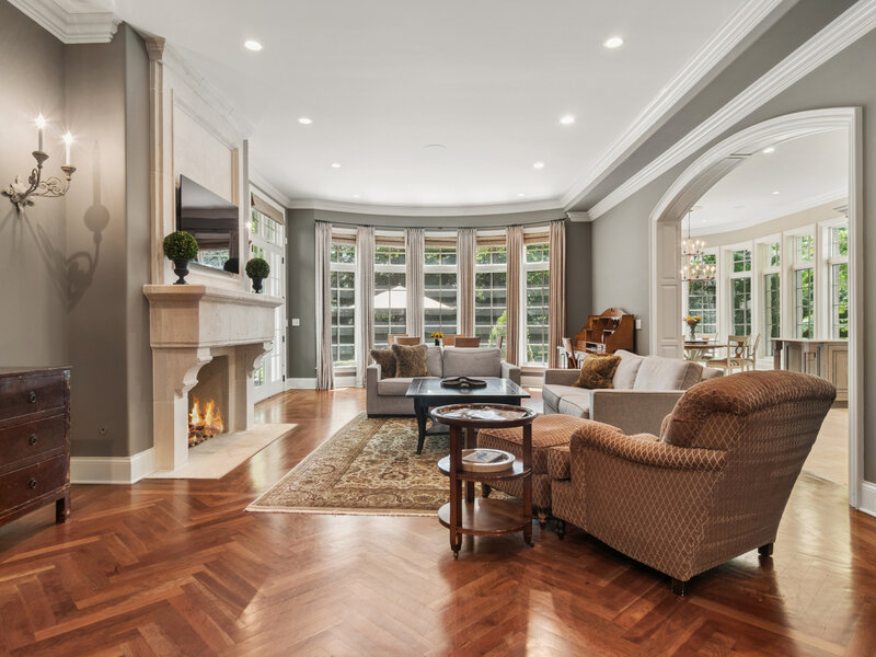 1128 Mt. Pleasant Road Winnetka IL 60093