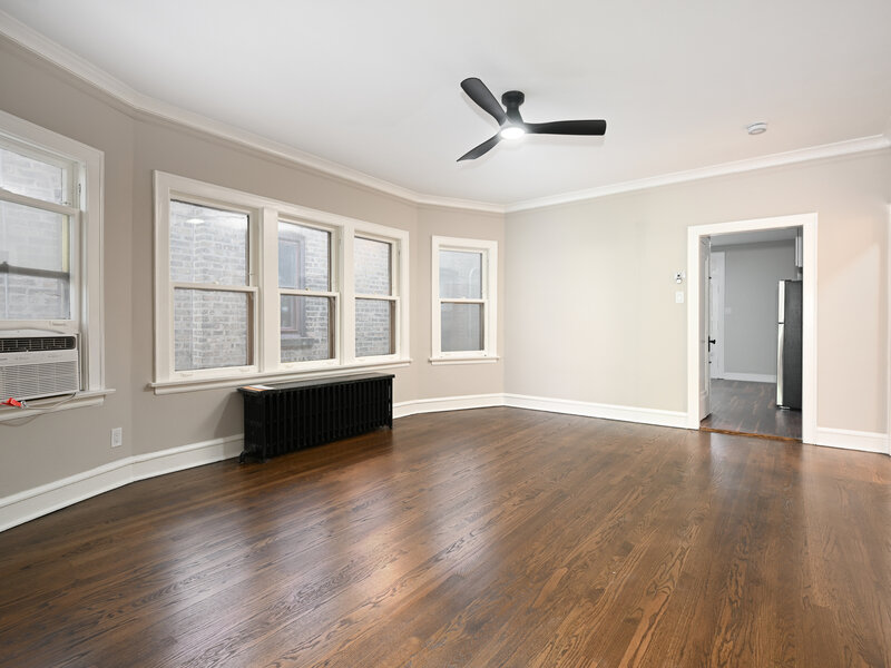 2619 W Farwell Avenue Chicago IL 60645