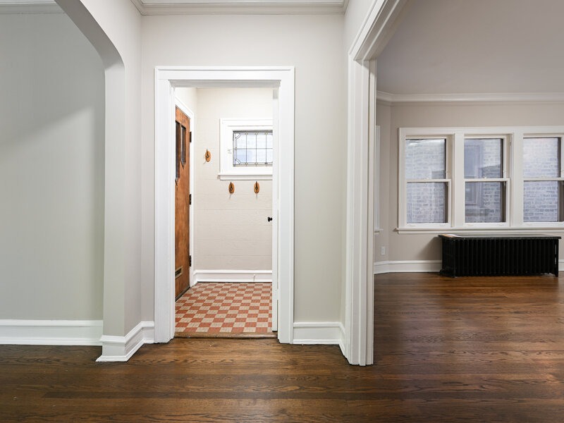 2619 W Farwell Avenue Chicago IL 60645