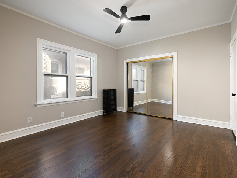 2619 W Farwell Avenue Chicago IL 60645