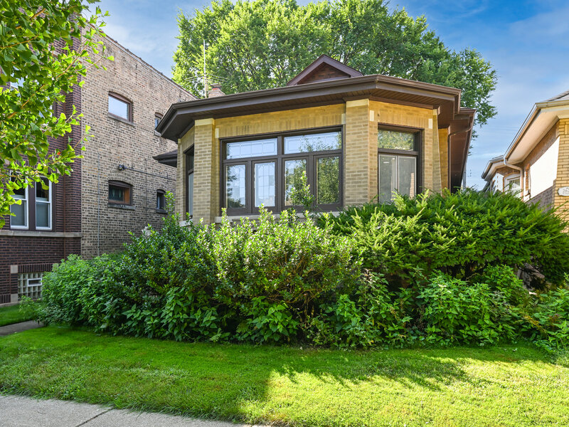 2619 W Farwell Avenue Chicago IL 60645