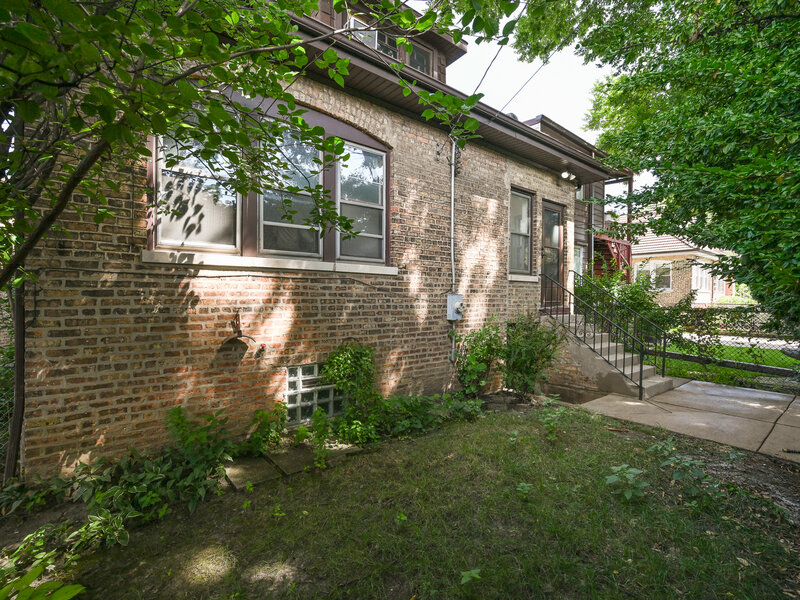 2619 W Farwell Avenue Chicago IL 60645