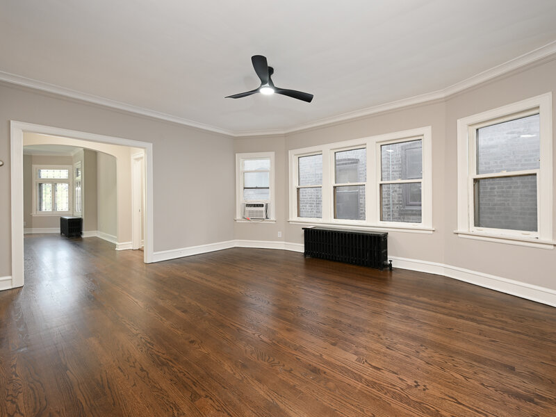 2619 W Farwell Avenue Chicago IL 60645