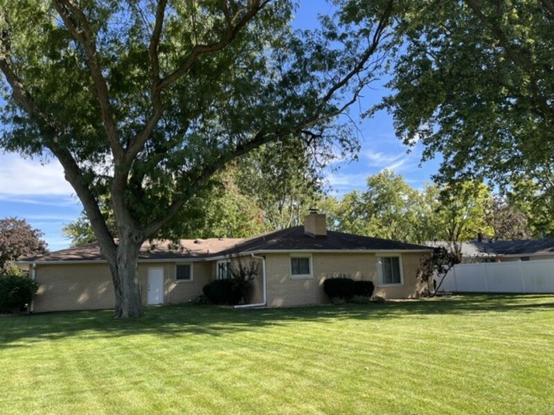 207 Illini Drive Minooka IL 60447