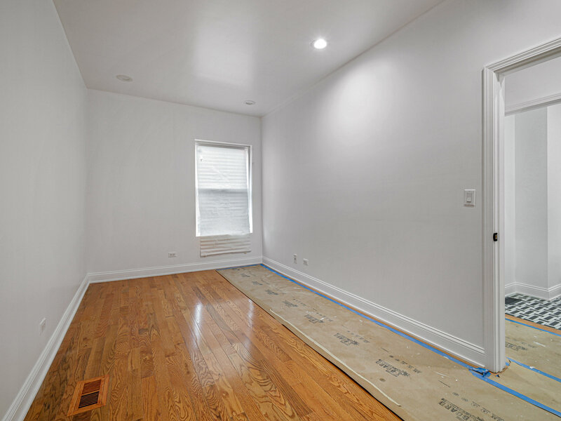 6845 S Saint Lawrence Avenue Chicago IL 60637