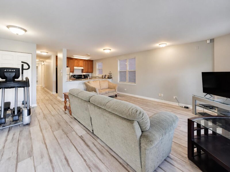651 W Division Street Chicago IL 60610