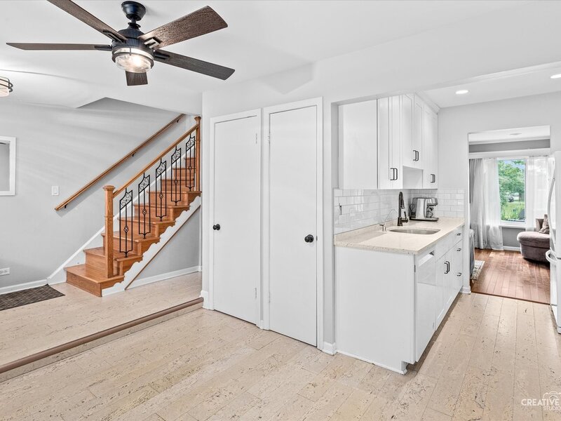 659 Glacier Trail Roselle IL 60172