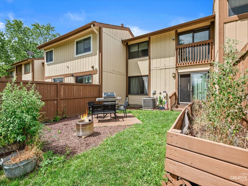 659 Glacier Trail Roselle IL 60172