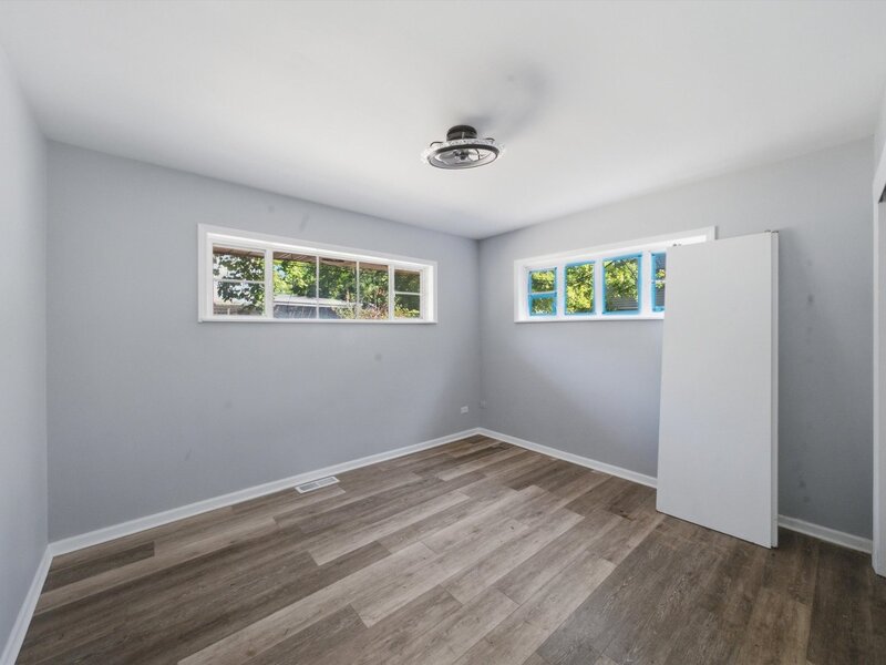17143 Ridgewood Avenue Lansing IL 60438
