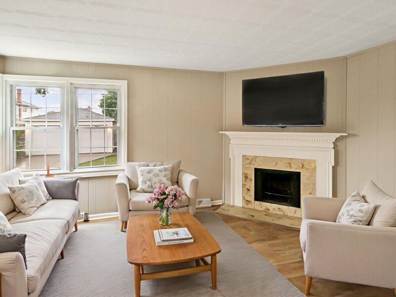 5320 S Oak Park Avenue Chicago IL 60638