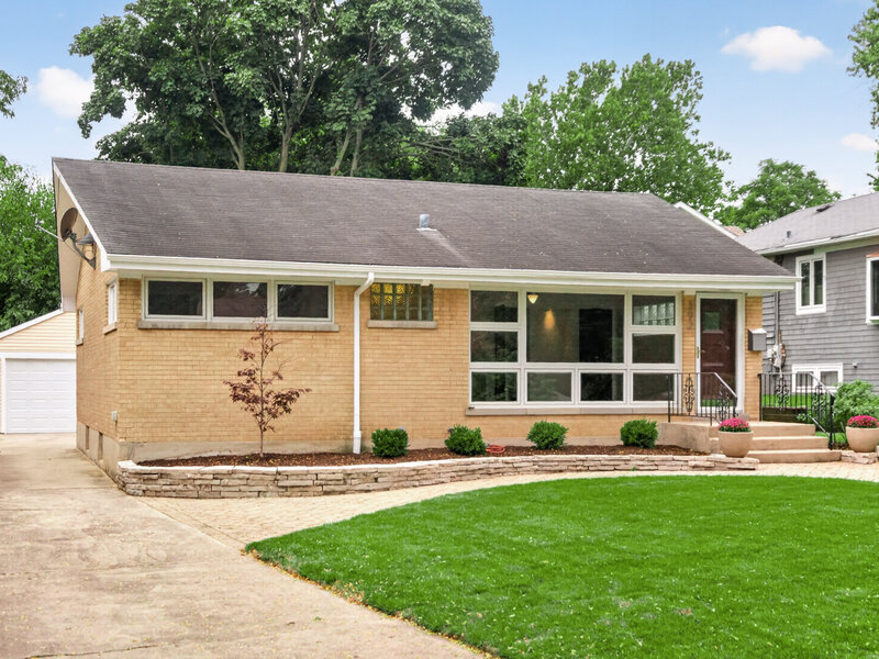 392 Windsor Avenue Glen Ellyn IL 60137