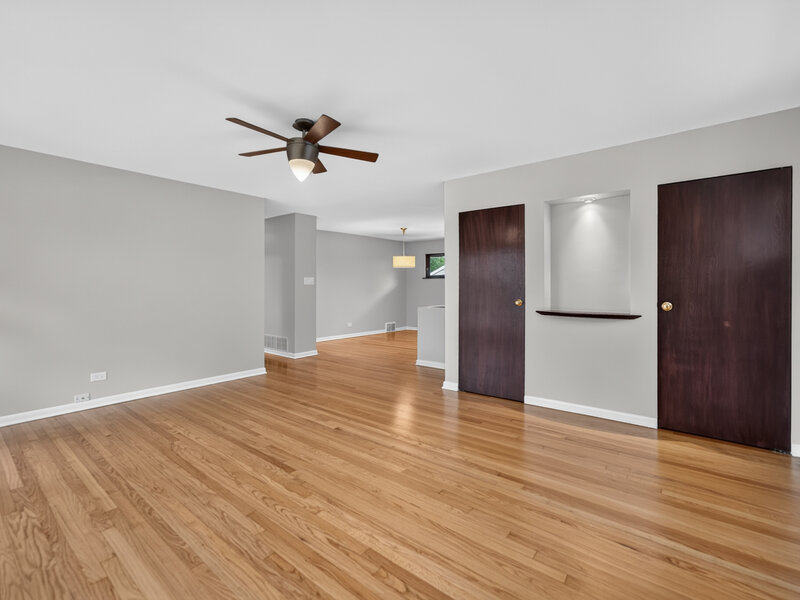 392 Windsor Avenue Glen Ellyn IL 60137