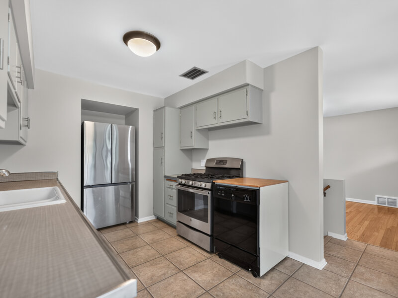 392 Windsor Avenue Glen Ellyn IL 60137