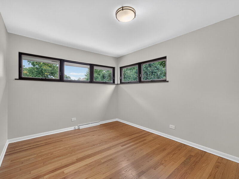 392 Windsor Avenue Glen Ellyn IL 60137