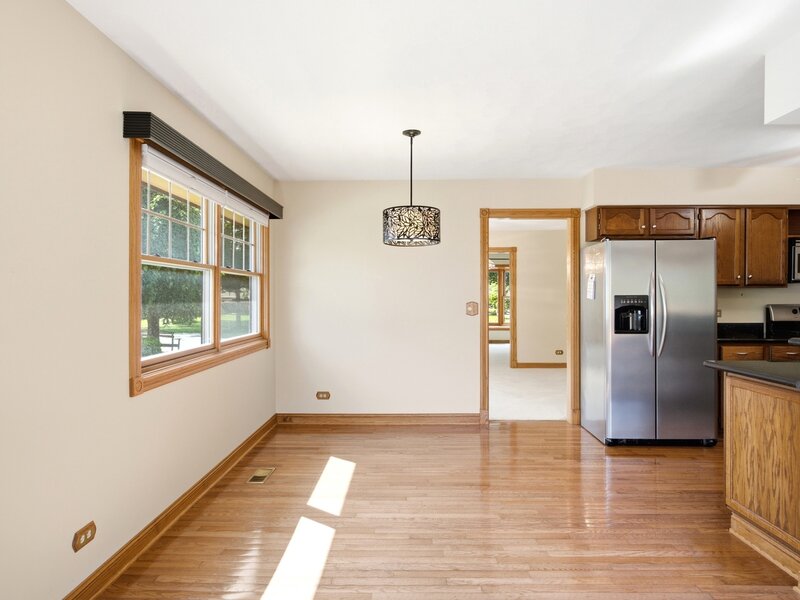2122 Sherborn Lane Schaumburg IL 60193
