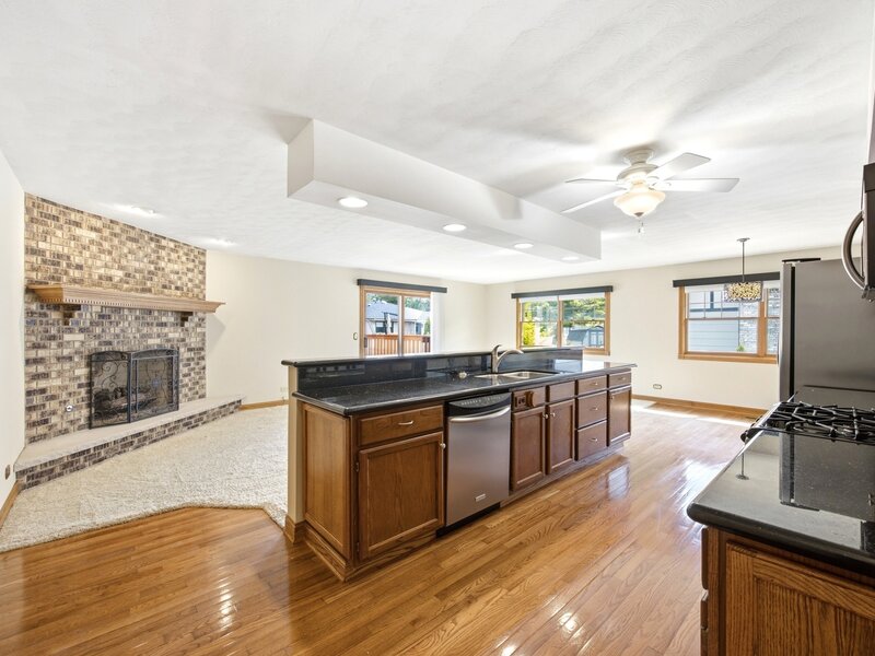 2122 Sherborn Lane Schaumburg IL 60193