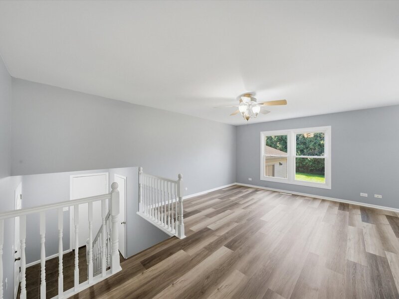 863 Pleasant Street Woodstock IL 60098