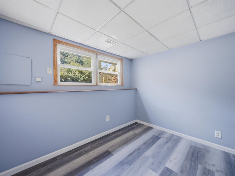 863 Pleasant Street Woodstock IL 60098