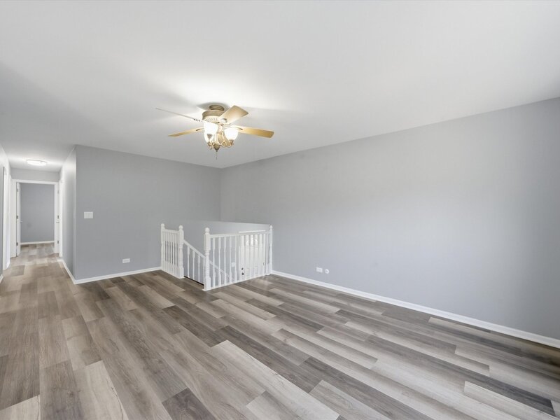 863 Pleasant Street Woodstock IL 60098