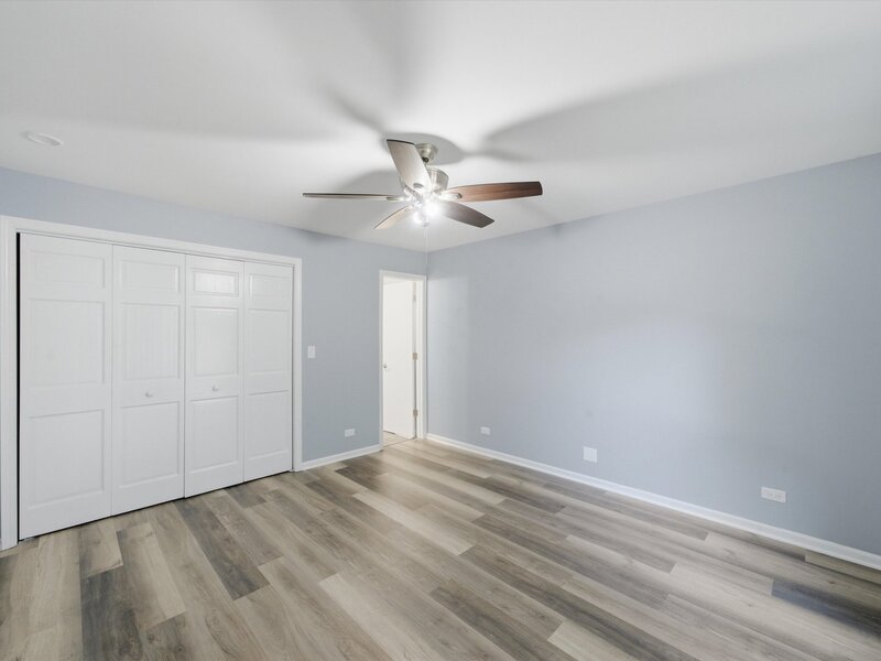 863 Pleasant Street Woodstock IL 60098