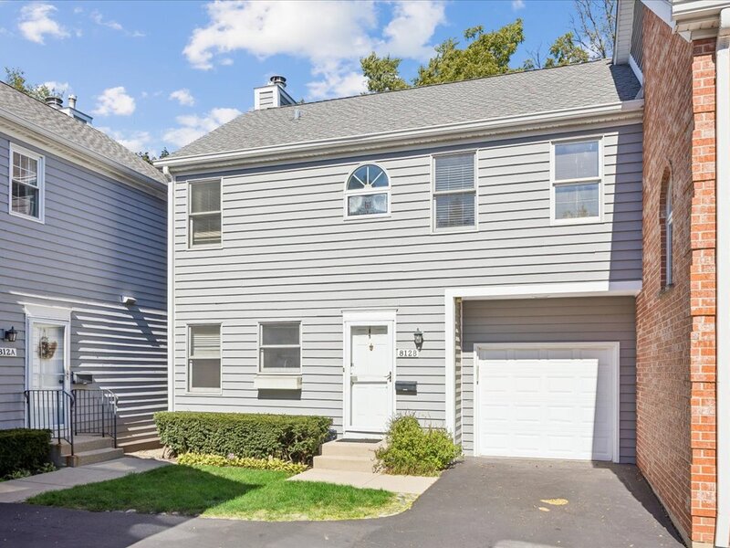 812 Chestnut Street Deerfield IL 60015