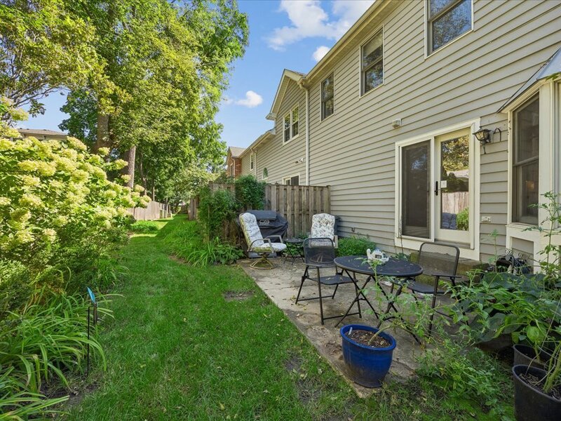 812 Chestnut Street Deerfield IL 60015