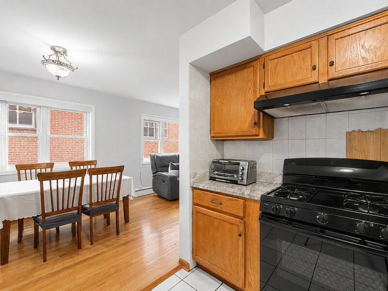 6043 N Northwest Highway Chicago IL 60631
