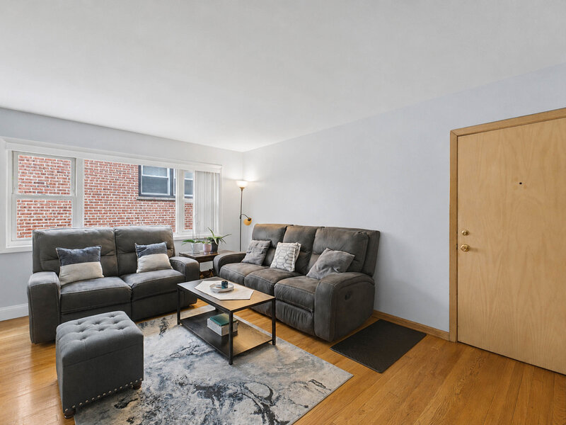 6043 N Northwest Highway Chicago IL 60631