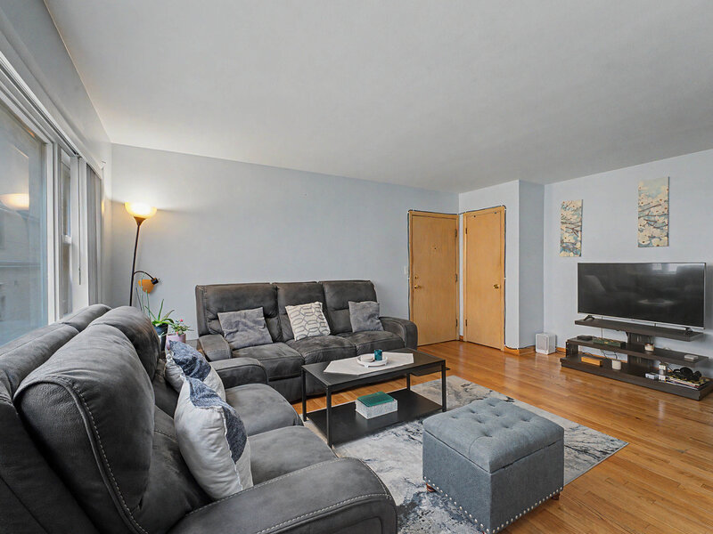 6043 N Northwest Highway Chicago IL 60631