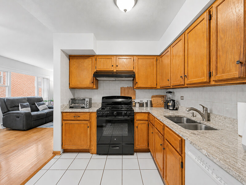 6043 N Northwest Highway Chicago IL 60631