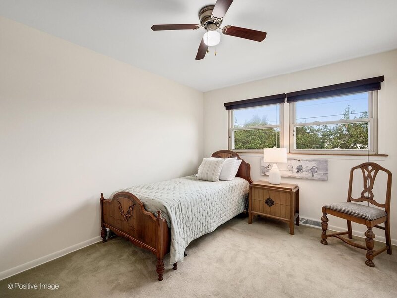 4613 W 105th Street Oak Lawn IL 60453