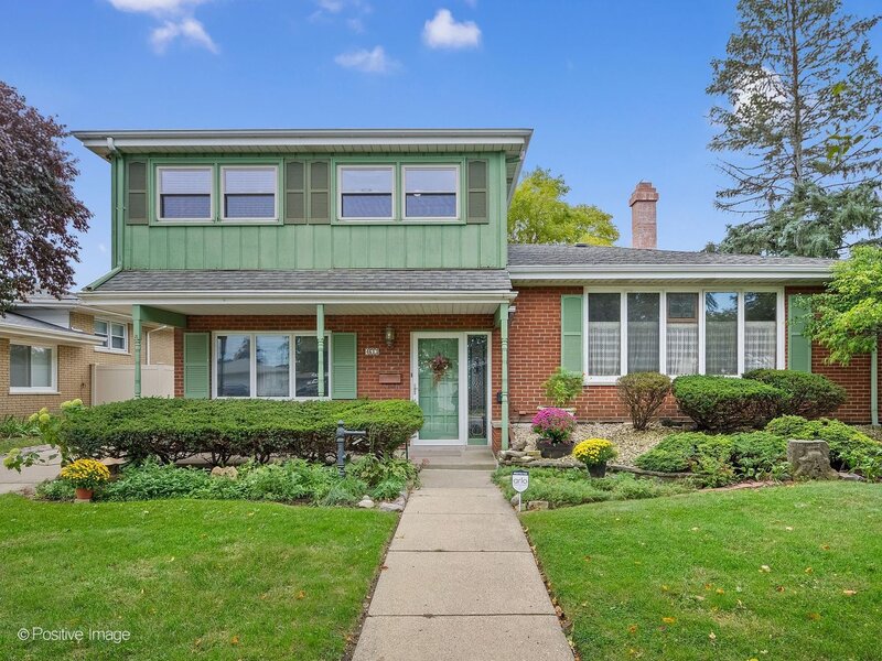 4613 W 105th Street Oak Lawn IL 60453